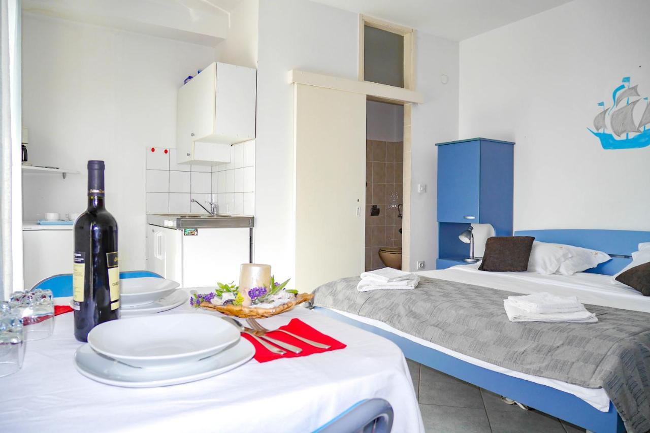Apartments Beach Dugi Rat Luaran gambar
