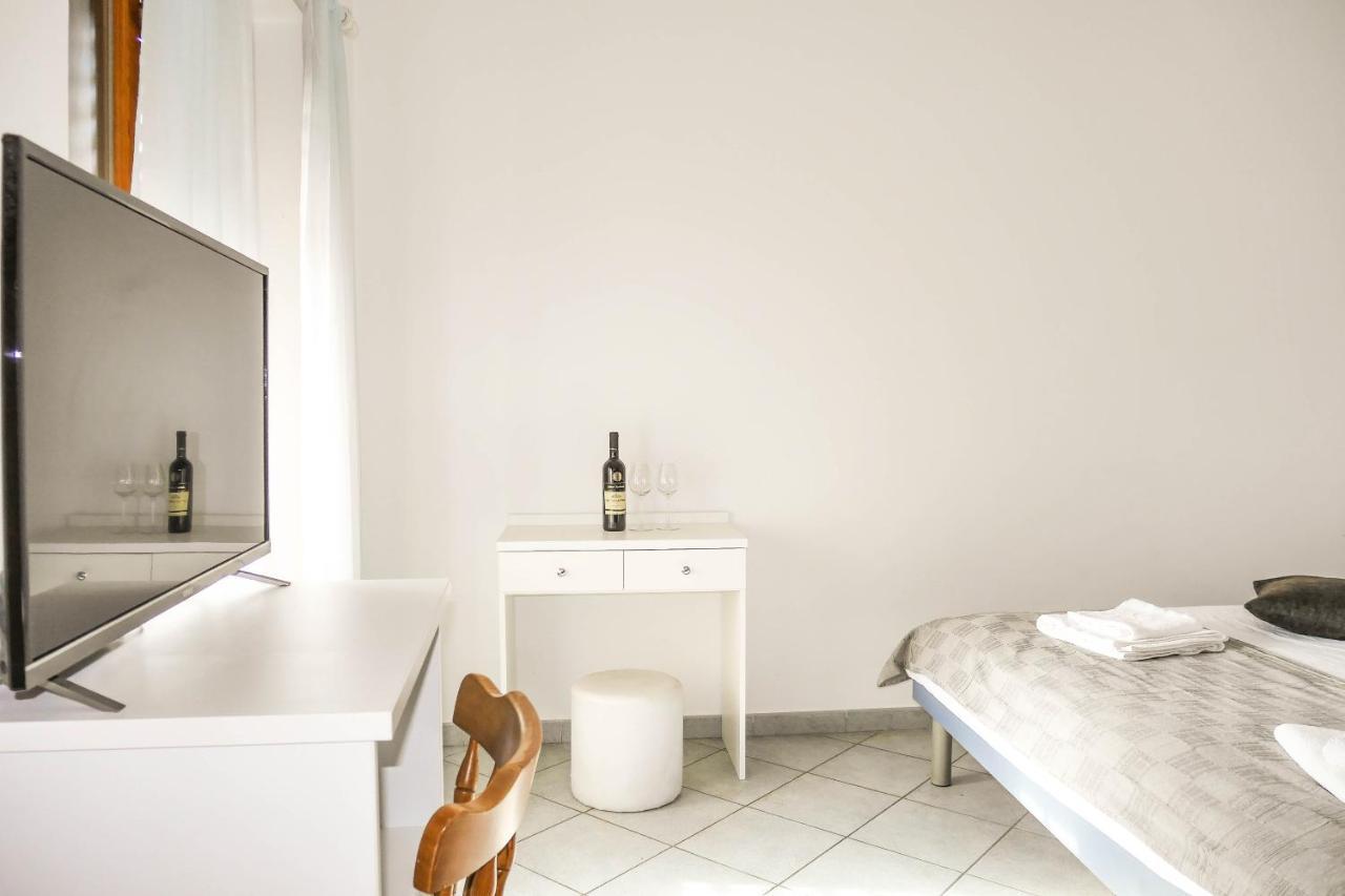 Apartments Beach Dugi Rat Luaran gambar