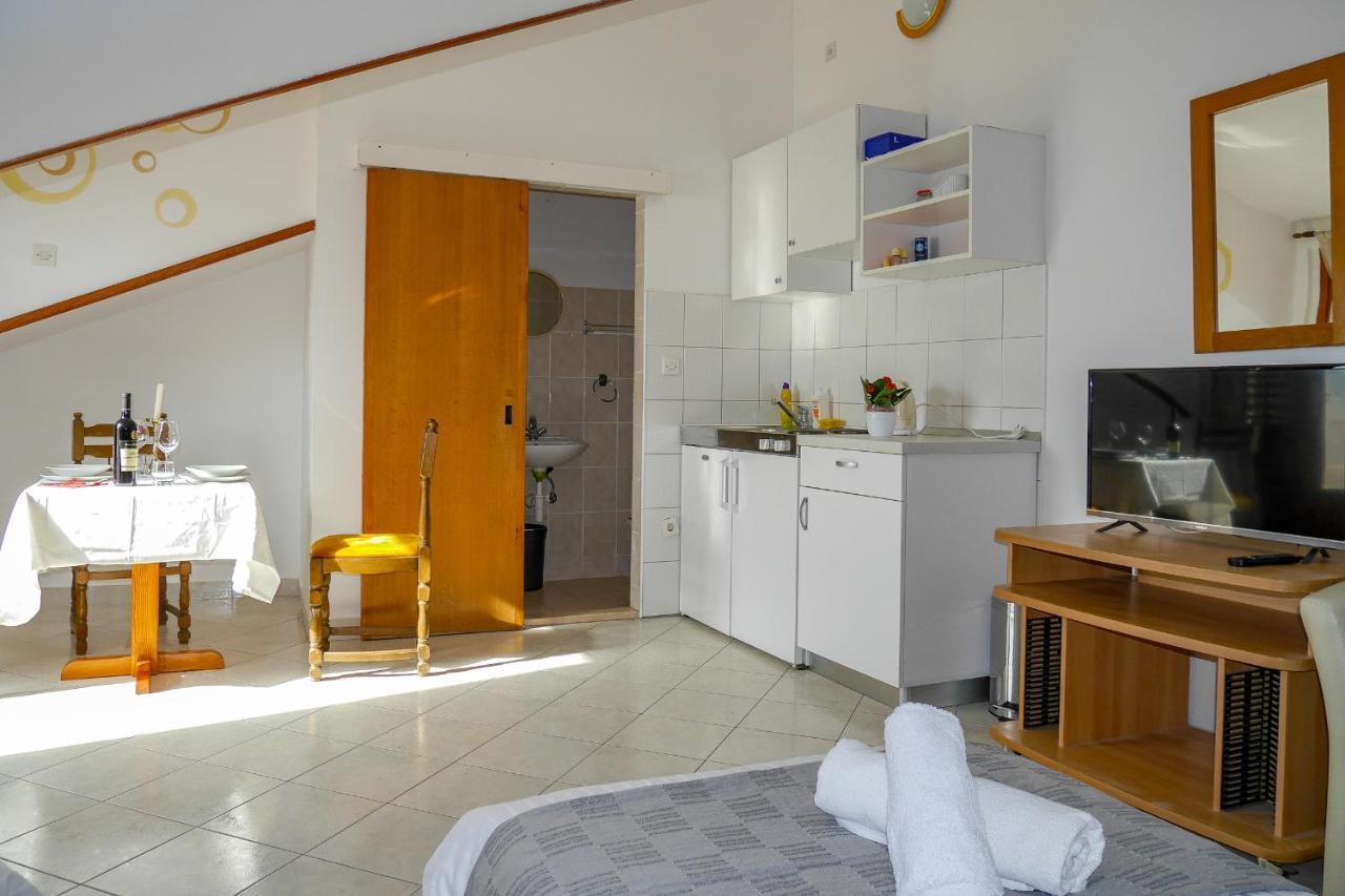 Apartments Beach Dugi Rat Luaran gambar